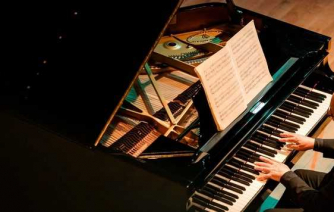 Concert Café: The Piano Trio