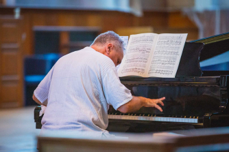 Martin André – piano