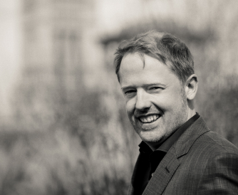 Virtuoso pianist Warren Mailley-Smith