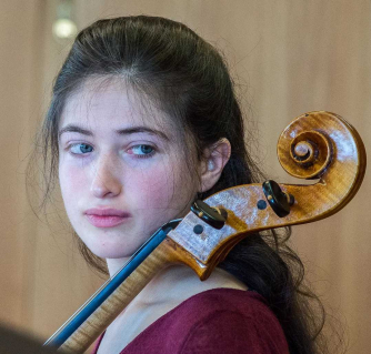 Indira Grier (cello)
