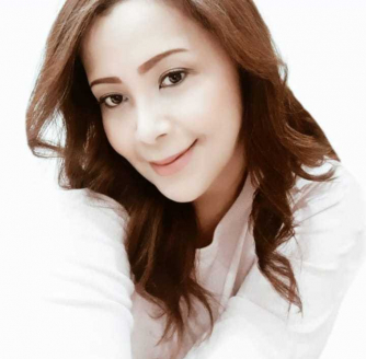 Andhika Patrick (piano)