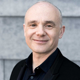 Andrew Zolinsky – piano