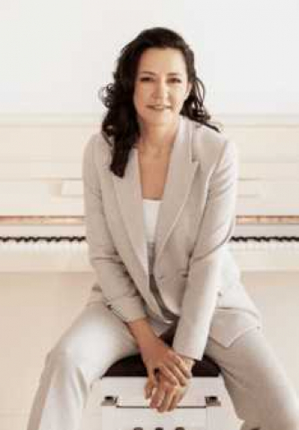 Maya Irgalina – piano