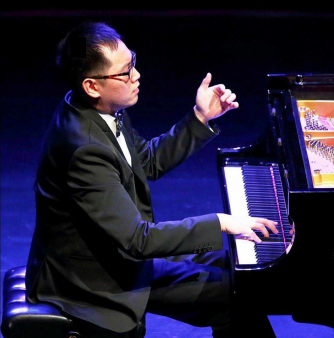 Solo pianist Yi-Yang Chen