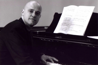 Viv McLean piano