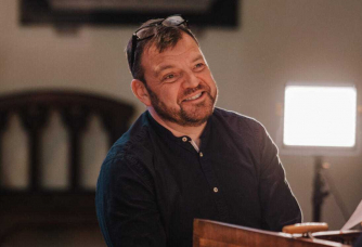 Steven Devine – harpsichord