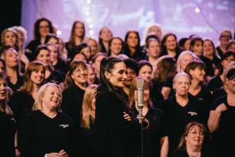 Laura Wright performing with the Military Wives Choirs (photo credit: RosiePowellFreelance)
