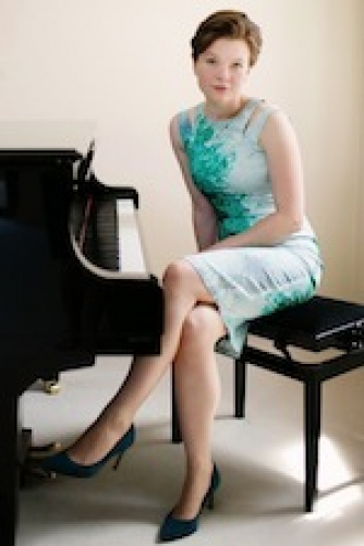 Clare Hammond