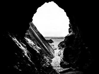 A sea cave. Copyright: Oliver Tarney