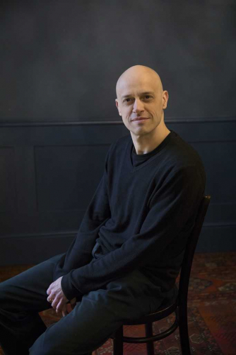 Viv McLean pianist