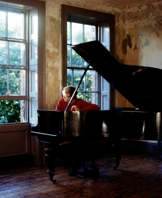Joseph Havlat – piano. photo credit Ella Pavlides