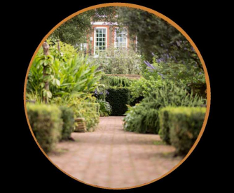 16th and 17th century music within the walls of London's oldest botanical garden.