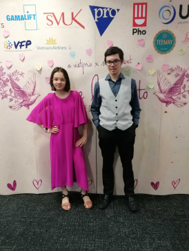 Performers - Harry & Teyla Burton